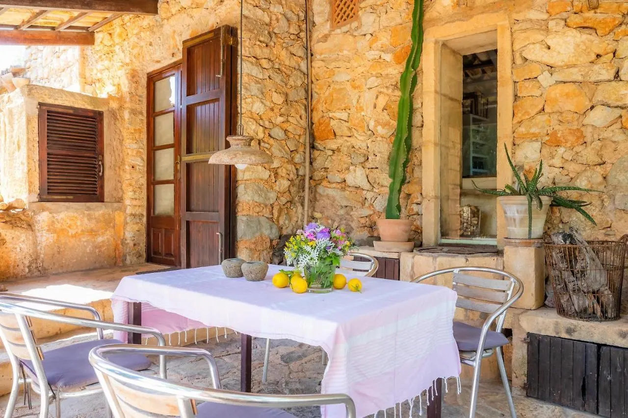 Finca Bona Feina Arta