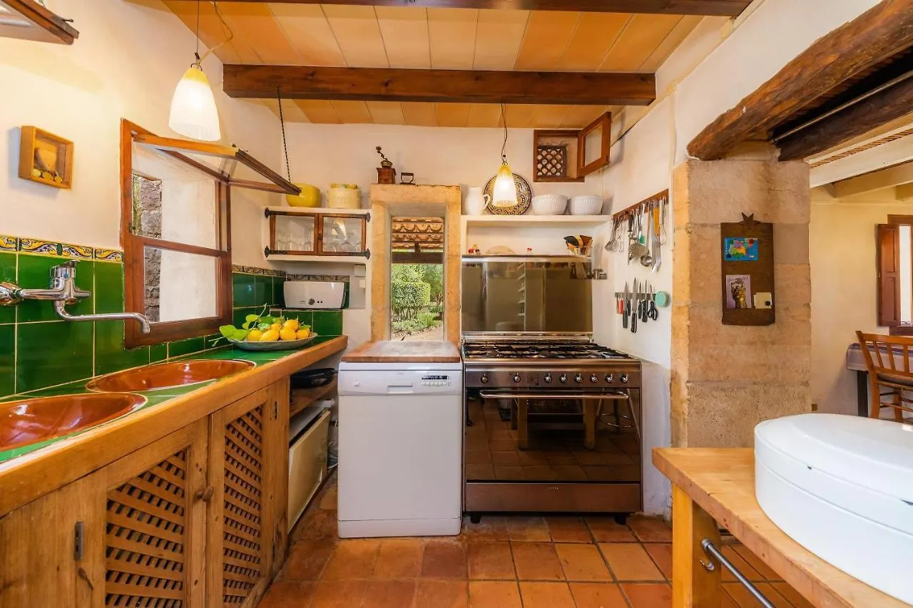 Finca Bona Feina Arta Spain